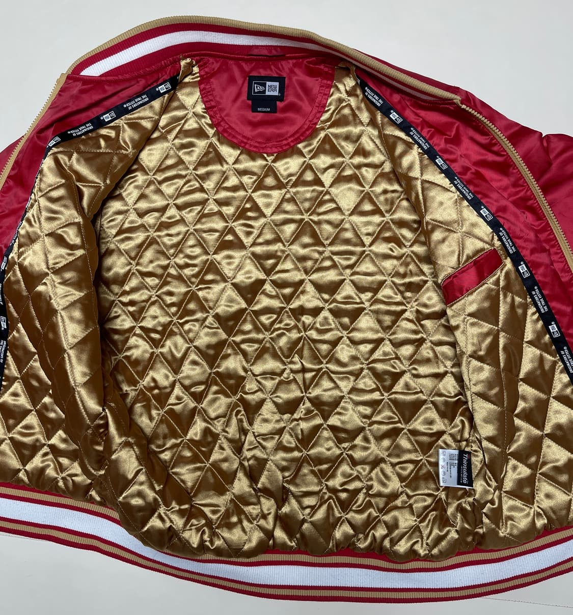 뉴에라 레드 블루종 점퍼 M 상품이미지4