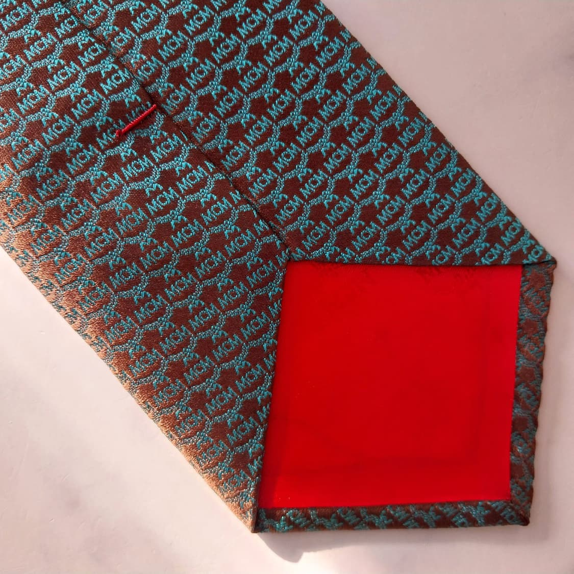 MCM 실크 올오버 로고 패턴 넥타이 9.3cm A+등급 K1526
 상품이미지10