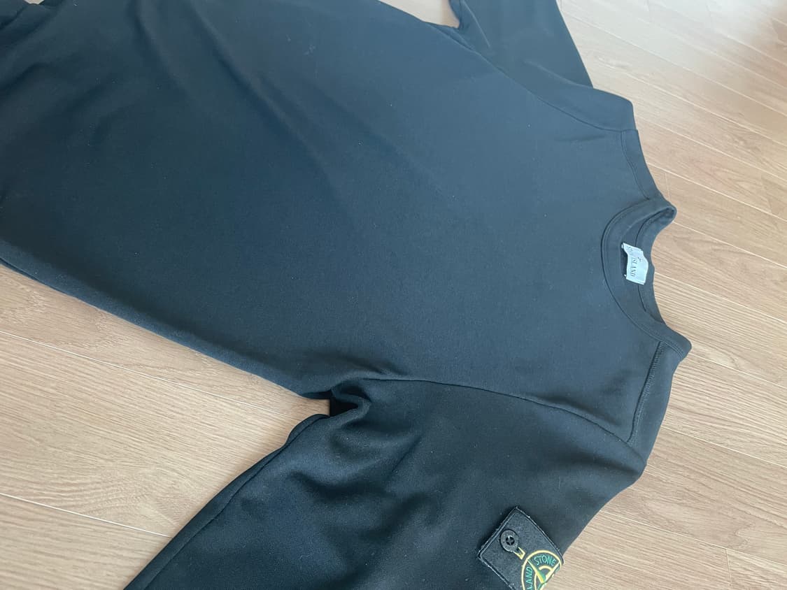 스톤 아일랜드 슬리브 블랙M 팝니다 상품이미지2