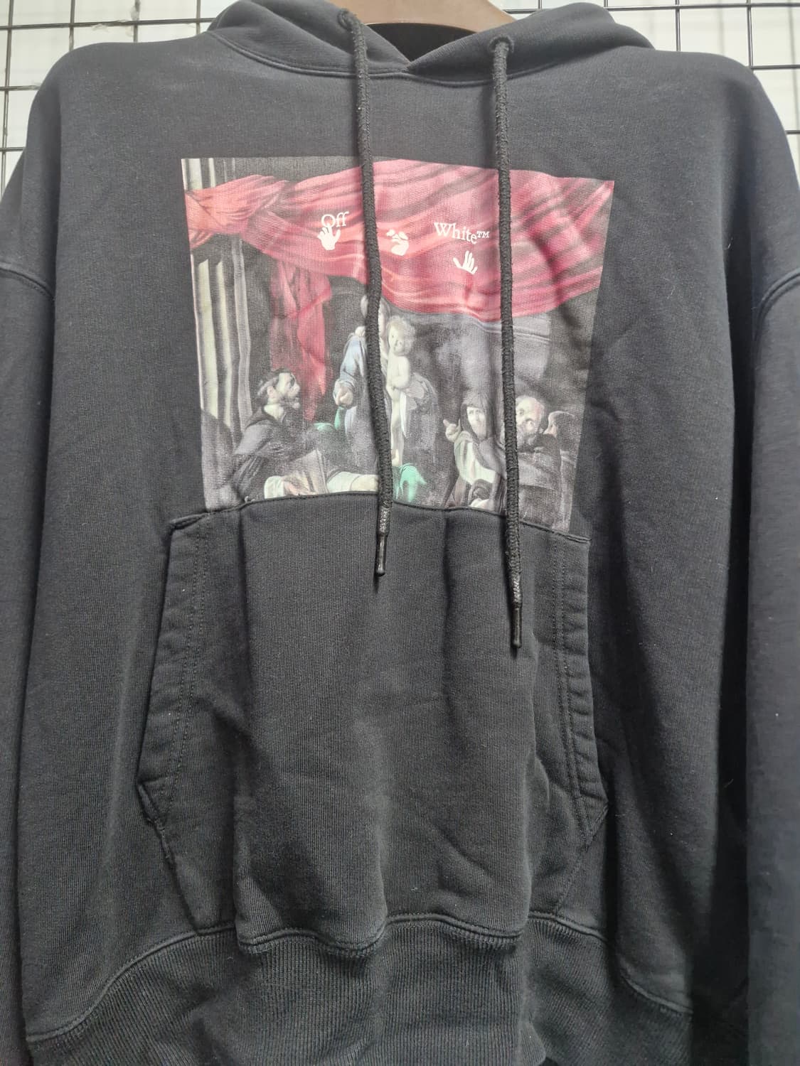95M (20FW) 오프화이트 카라바조 페인팅 후드티 블랙 상품이미지5
