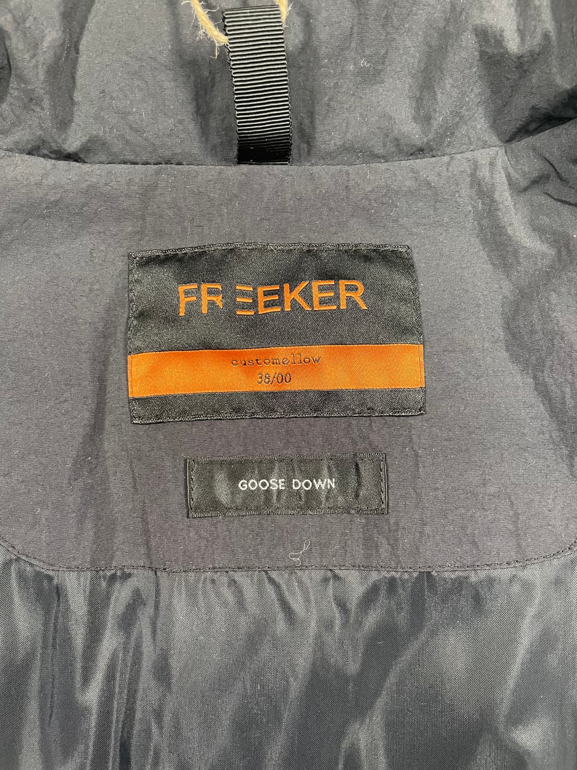 커스텀 멜로우 테크 숏 다운 패딩 상품이미지6