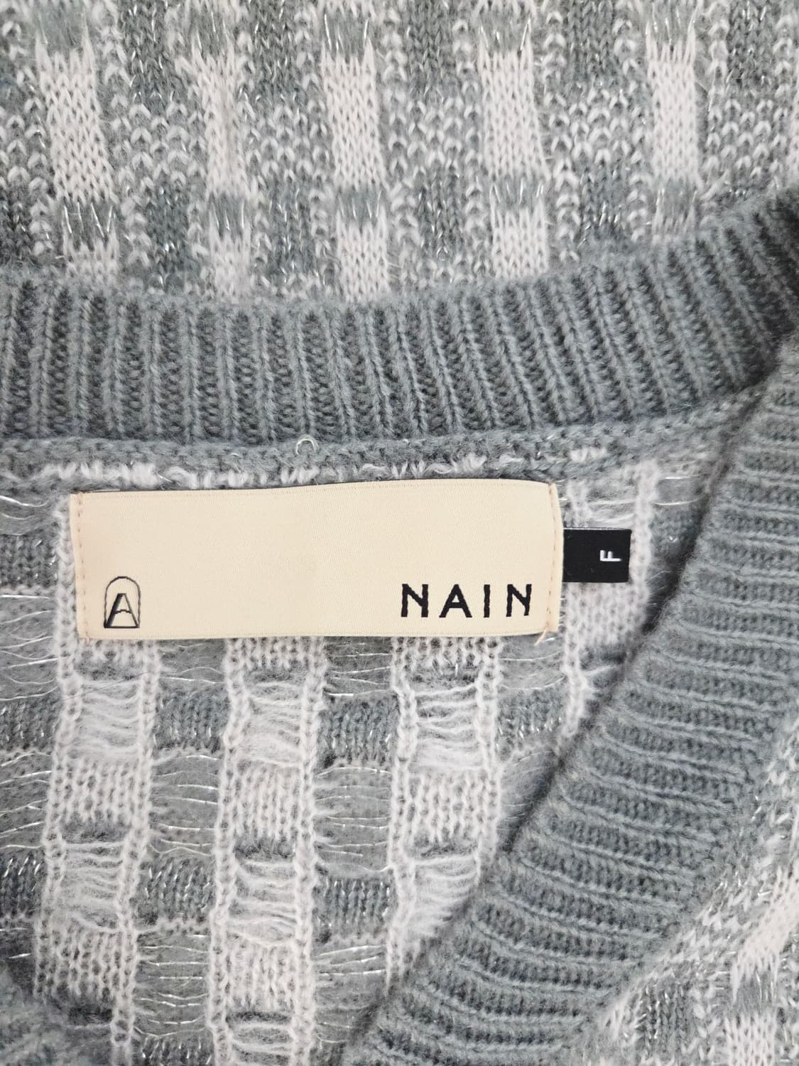 NAIN 나인 브이넥 진주버튼 패턴 니트 원피스 상품이미지7