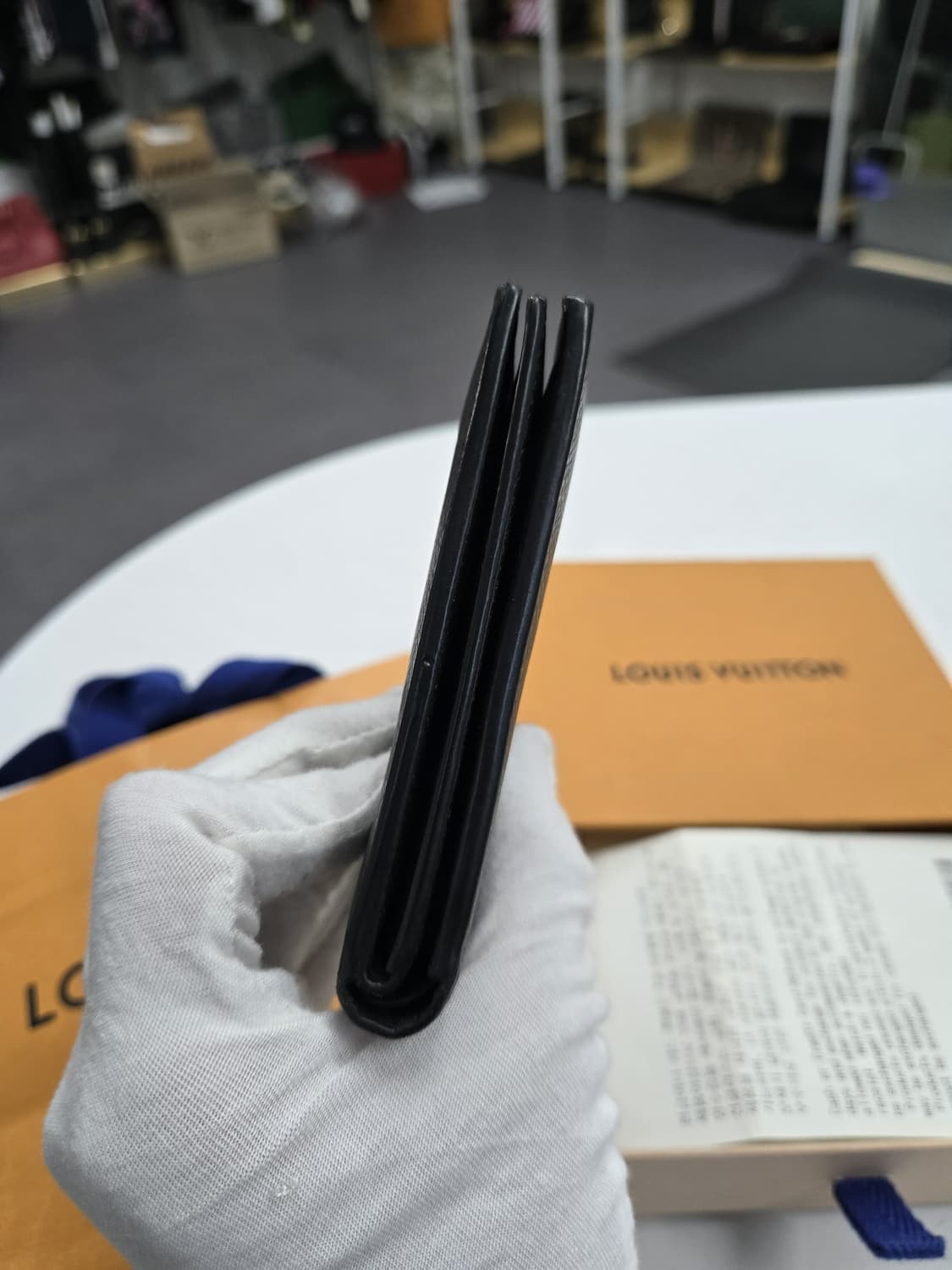 [A급컨디션]루이비통 에삐 타이거 반지갑 상품이미지3