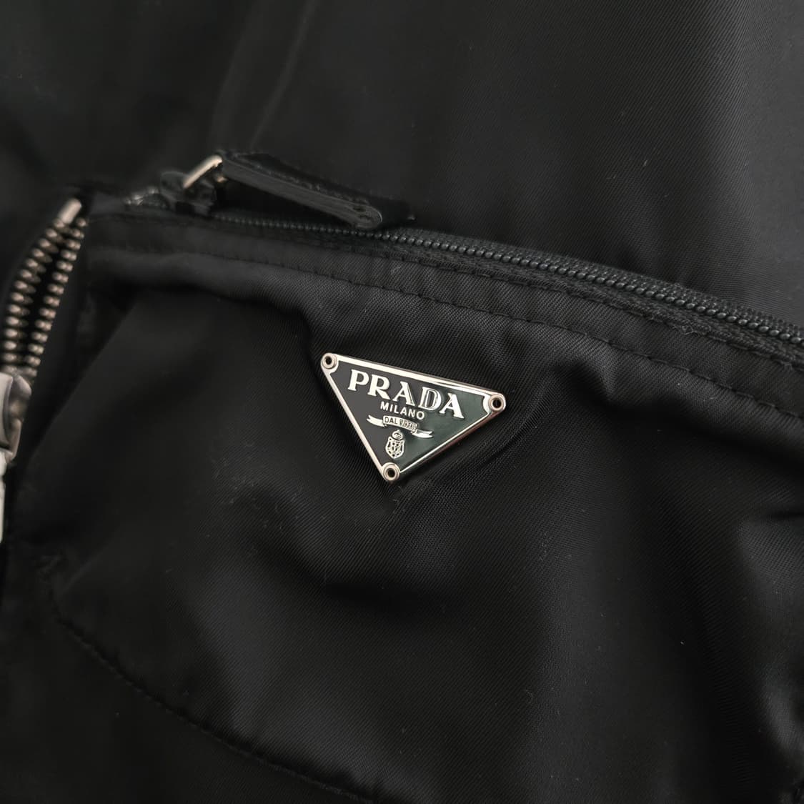 프라다 바람막이  상품이미지2