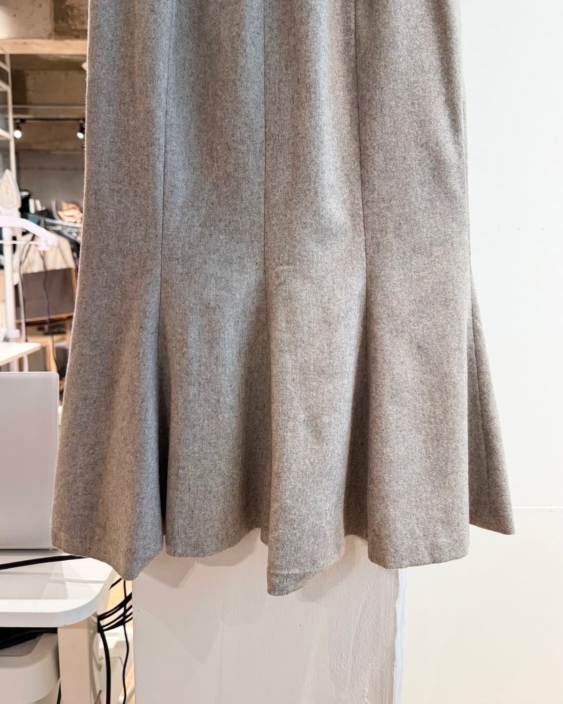 폴로 랄프로렌 그레이 플레어 미디스커트 상품이미지7