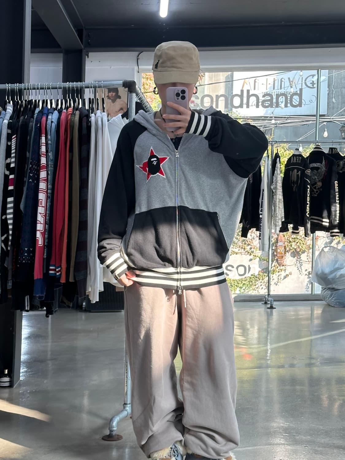 베이프 자수 스타사루 래글런 후드집업 상품이미지2