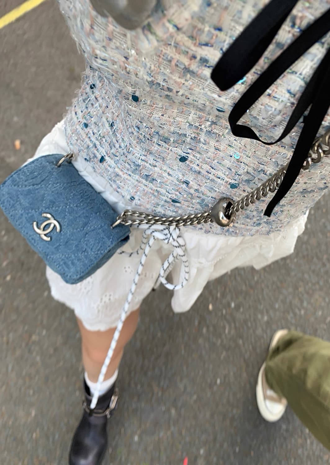 Xinlei Lin 까멜리아 트위드 스팽클 오프숄더 탑 상품이미지4