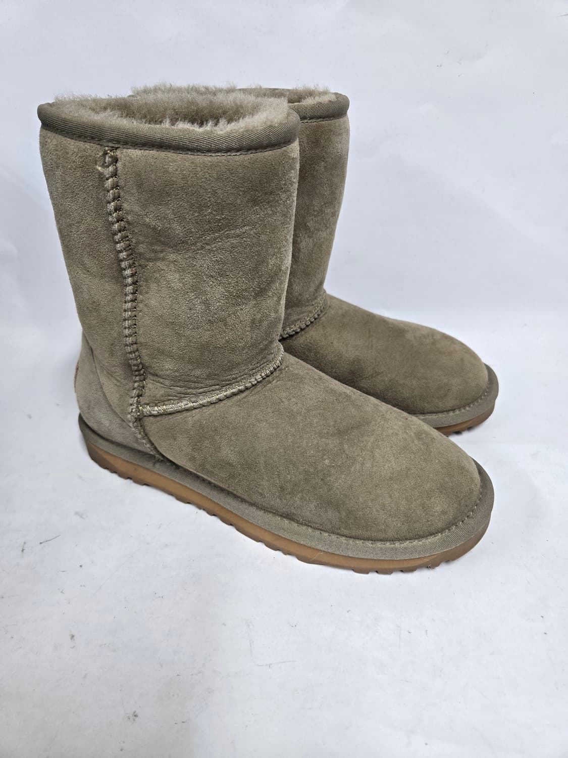 UGG 어그 부츠 숏 스웨이드 브라운220mm 상품이미지1