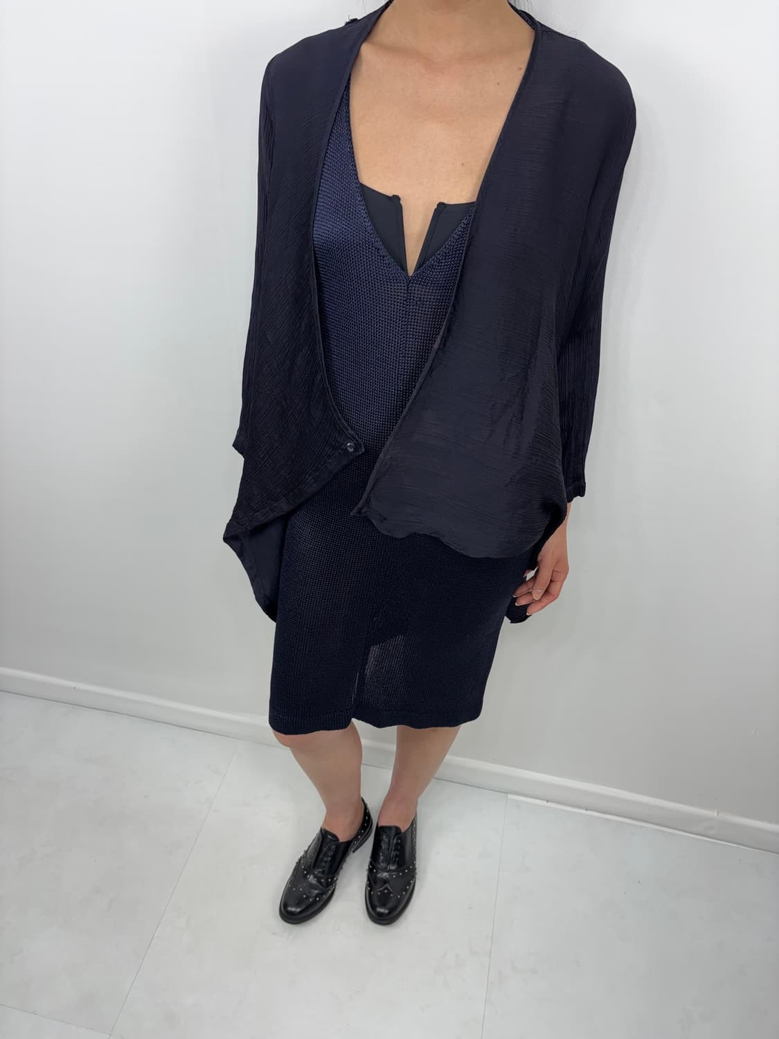 GLOSSY DEEP NAVY DRESS 상품이미지8