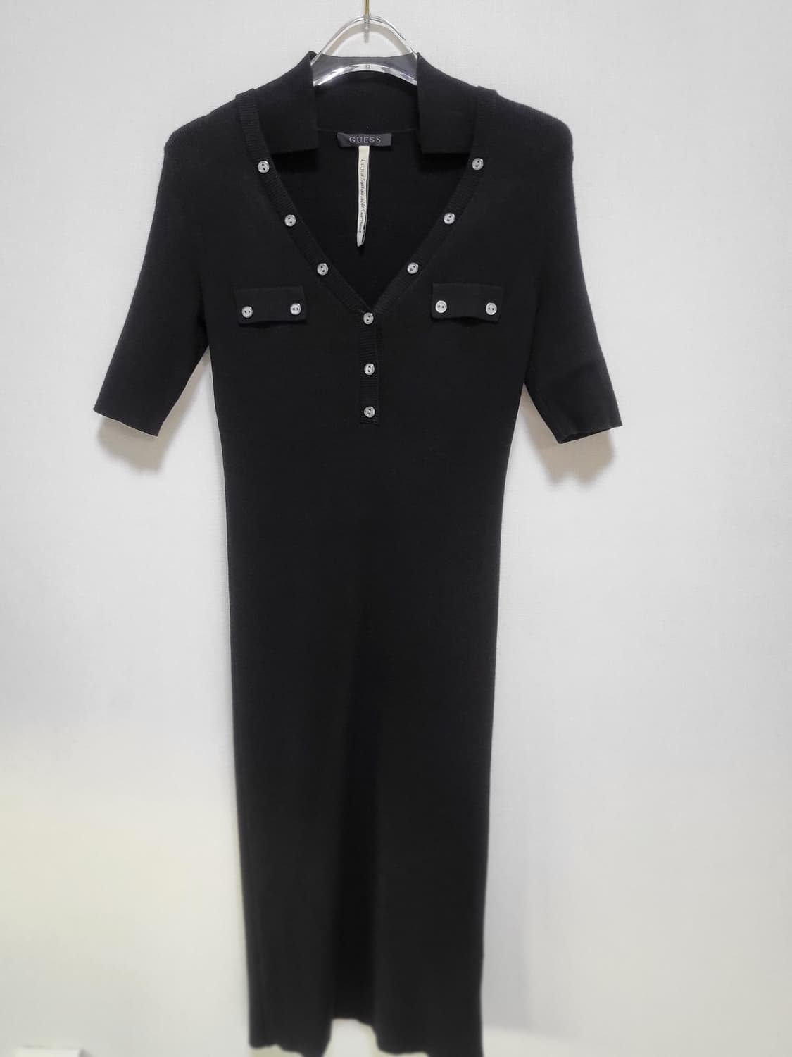 아주 부드러운 GUESS 블랙 니트 미디 원피스 S 55-날씬66 상품이미지1