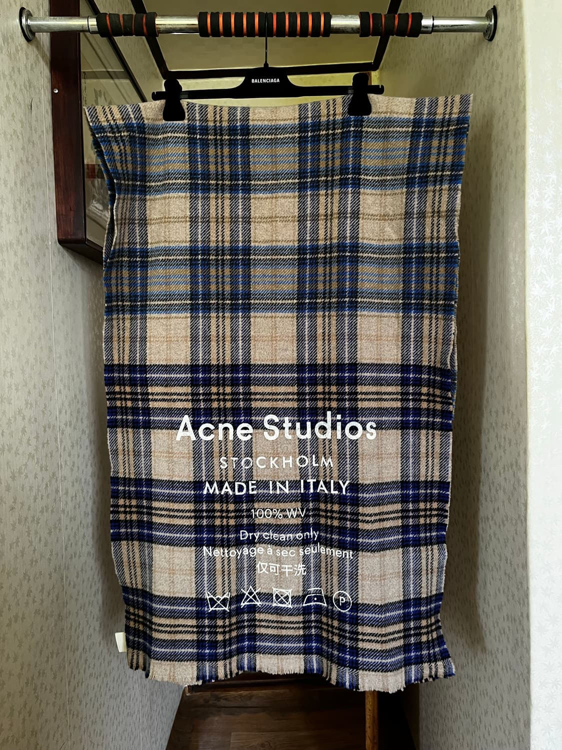 [os] 아크네 스튜디오 오트밀블루 체크 머플러 상품이미지1