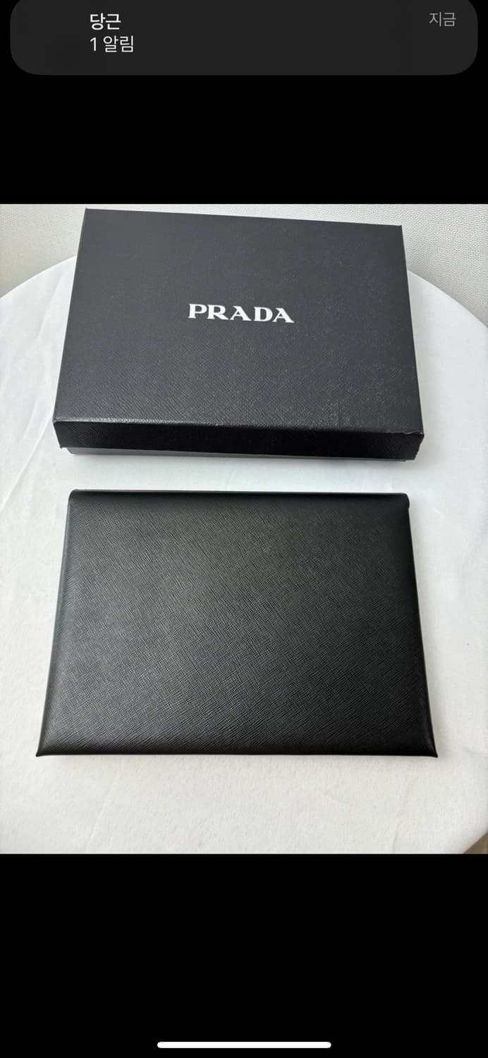 (새상품)프라다 사피아노 레더 도큐먼트 클러치백 블랙 상품이미지3