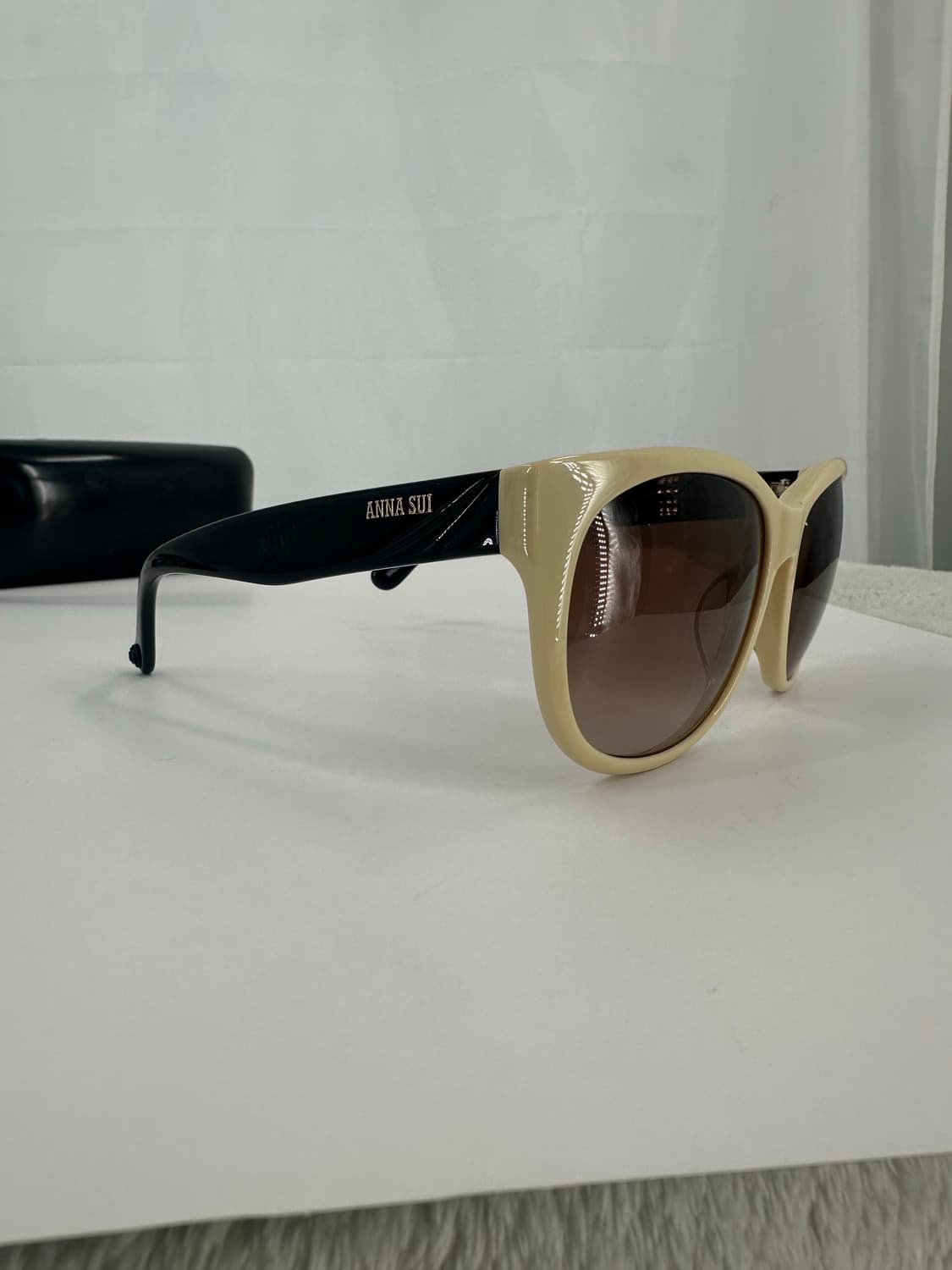 [새상품 무료배송] 정품 안나수이 Made in Italy 선글라스 상품이미지5