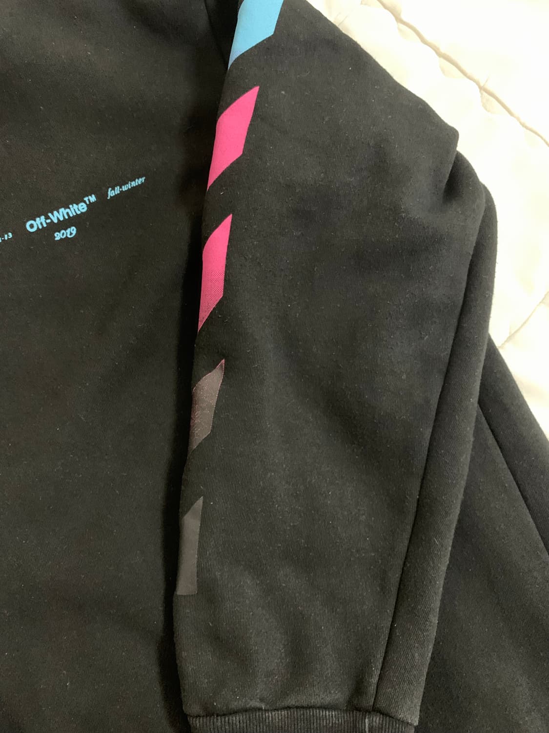 오프화이트 2019 맨투맨 상품이미지3