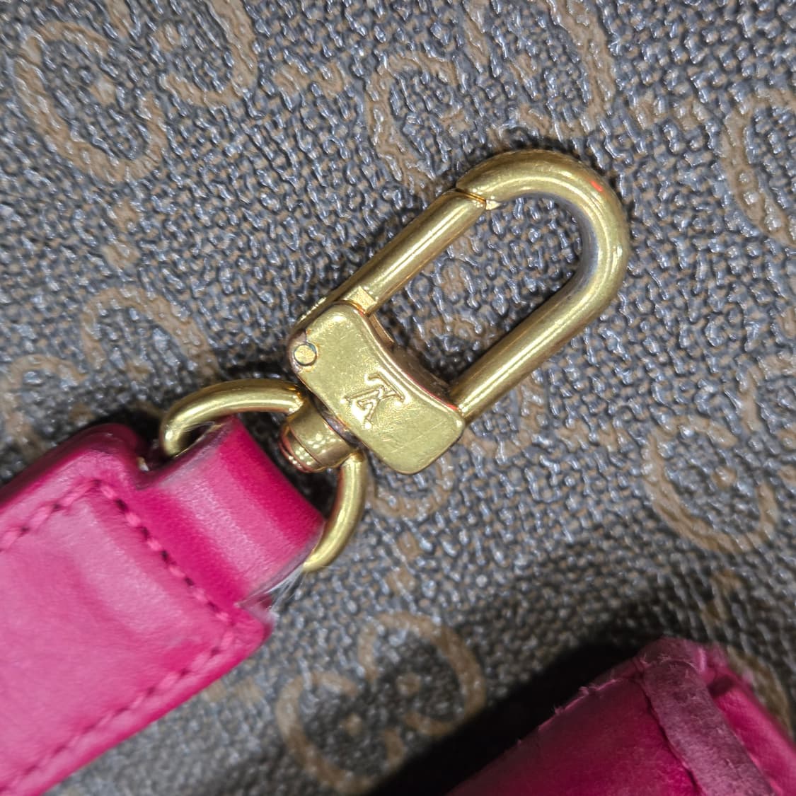 루이비통 뉴 웨이브 월릿 상품이미지2