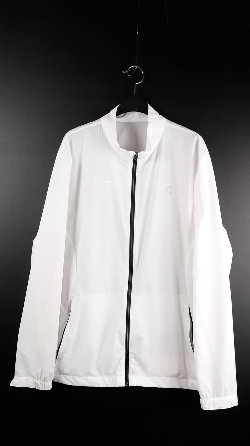  흰색 경량바람막이 상품이미지1
