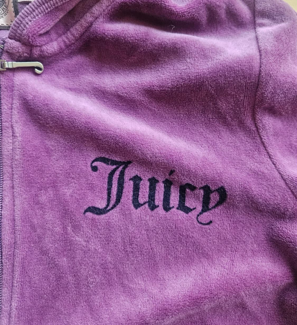 쥬시꾸뛰르 벨벳 트레이닝 세트 퍼플 상품이미지3