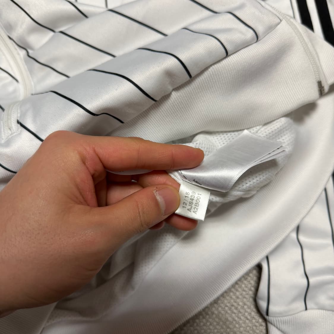 아디다스 빅로고 스트라이프 트랙탑 상품이미지5