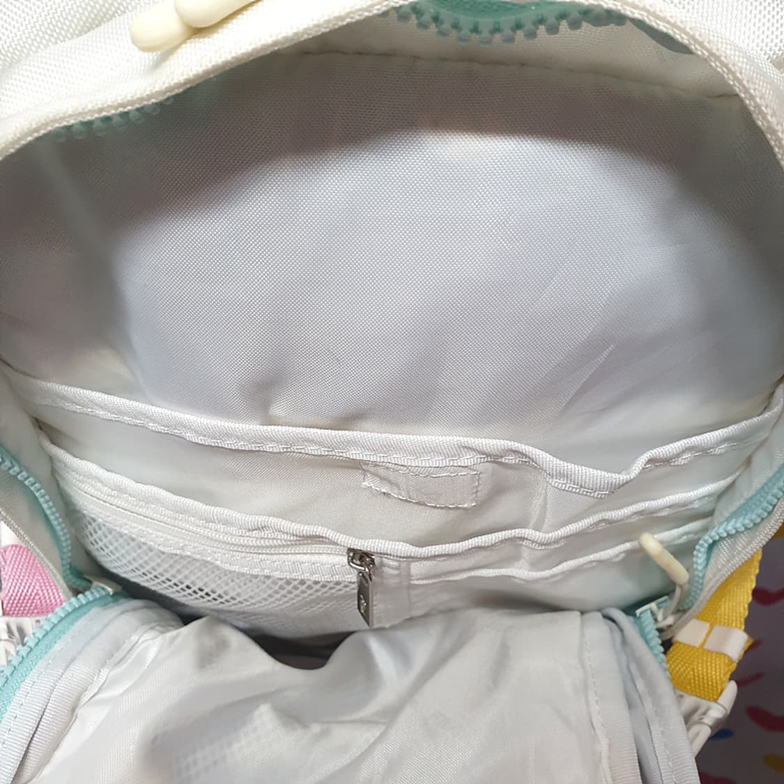 휠라 팝핑 소다 화이트 민트 핑크 라벤더 파스텔 패치워크 백팩 가방 배낭 상품이미지4