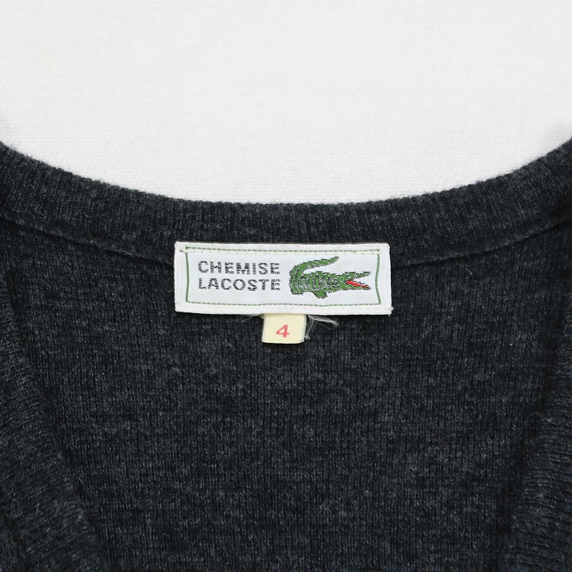 (착용컷) 라코스테 브이넥 니트 베스트 (남성용 95-98) 상품이미지5