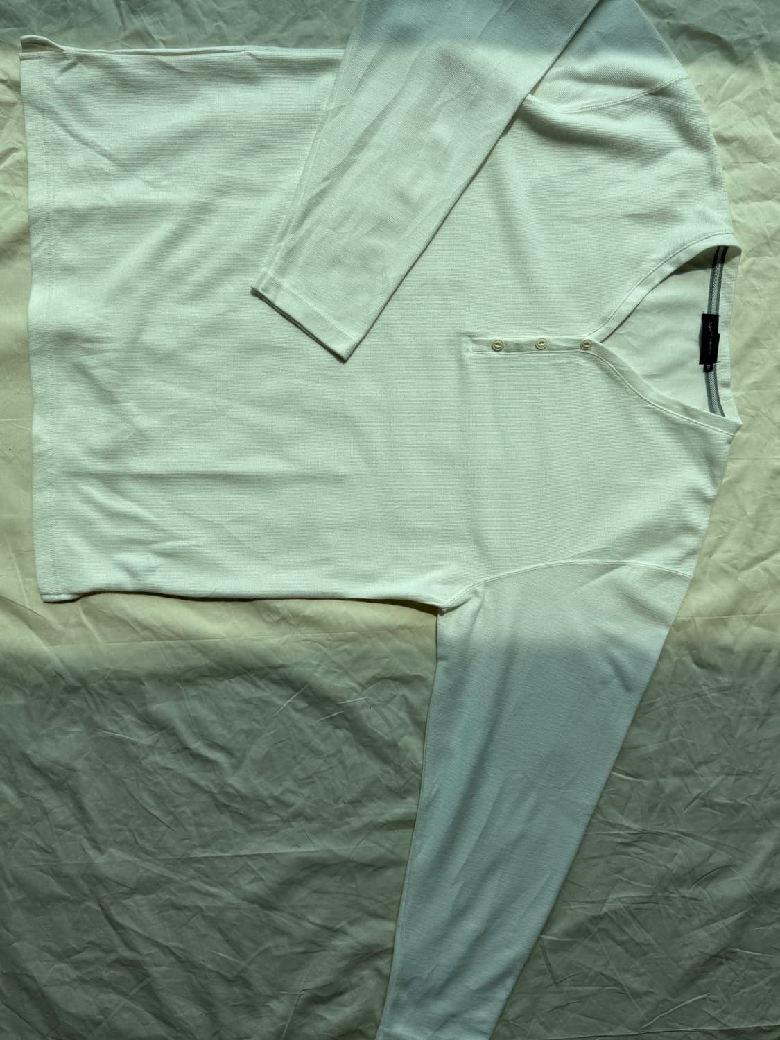 화이트 베이직 티셔츠 상품이미지2