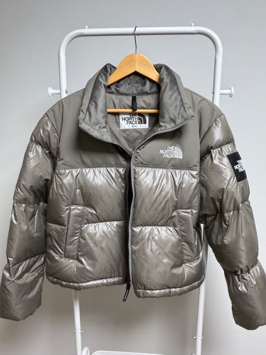 노스페이스 여성 노벨티 눕시 베이지브라운 M/90 팝니다. 상품이미지2