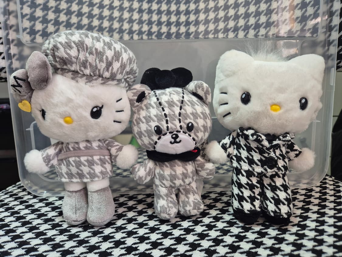 산리오 헬로키티 하운드투스 마스코트 인형키링 상품이미지2