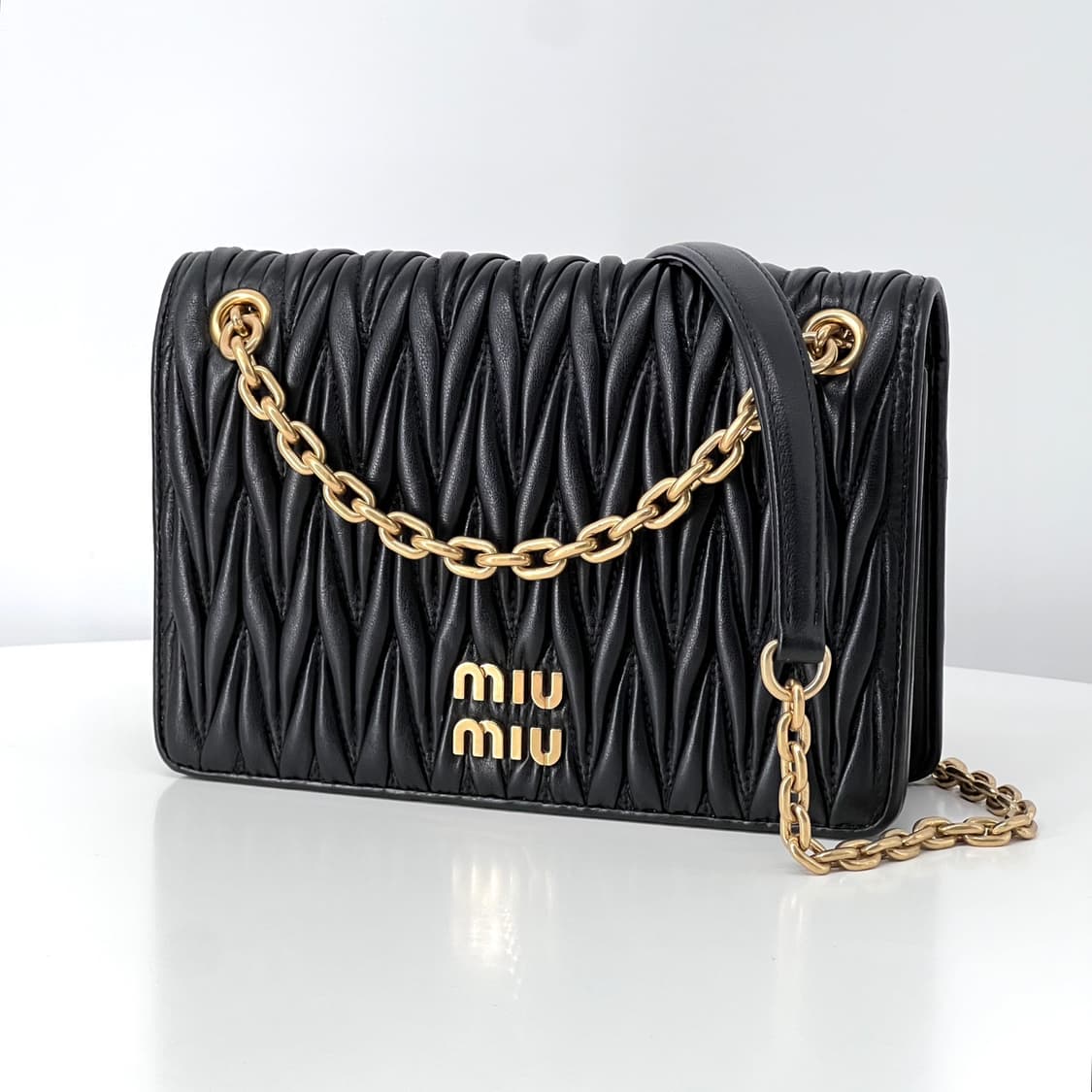 [감정완료] 미우미우 마테라쎄 체인 숄더백 블랙 상품이미지3