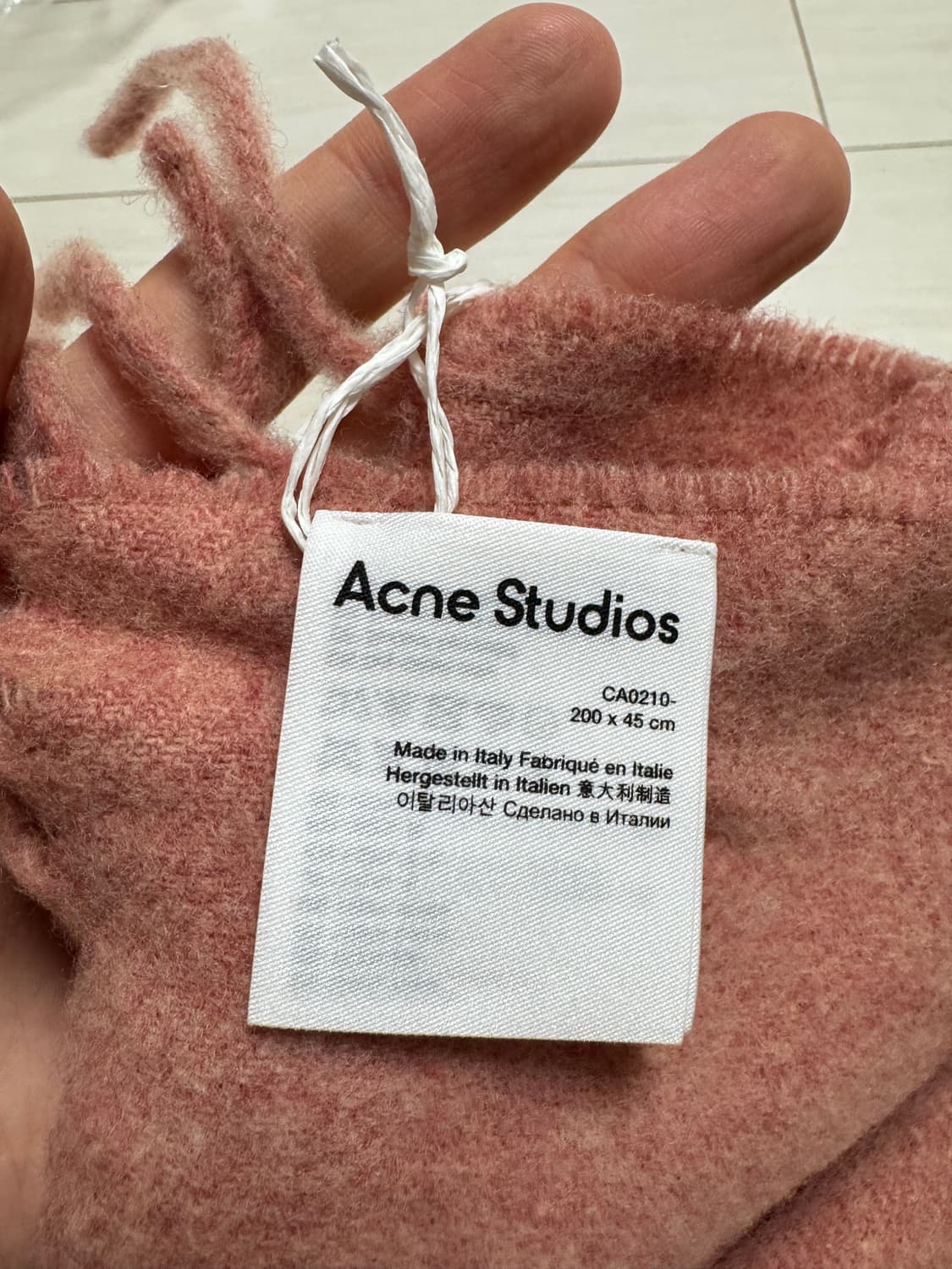 아크네스튜디오 내로우 머플러 핑크(로즈 멜란지) 새상품 상품이미지2