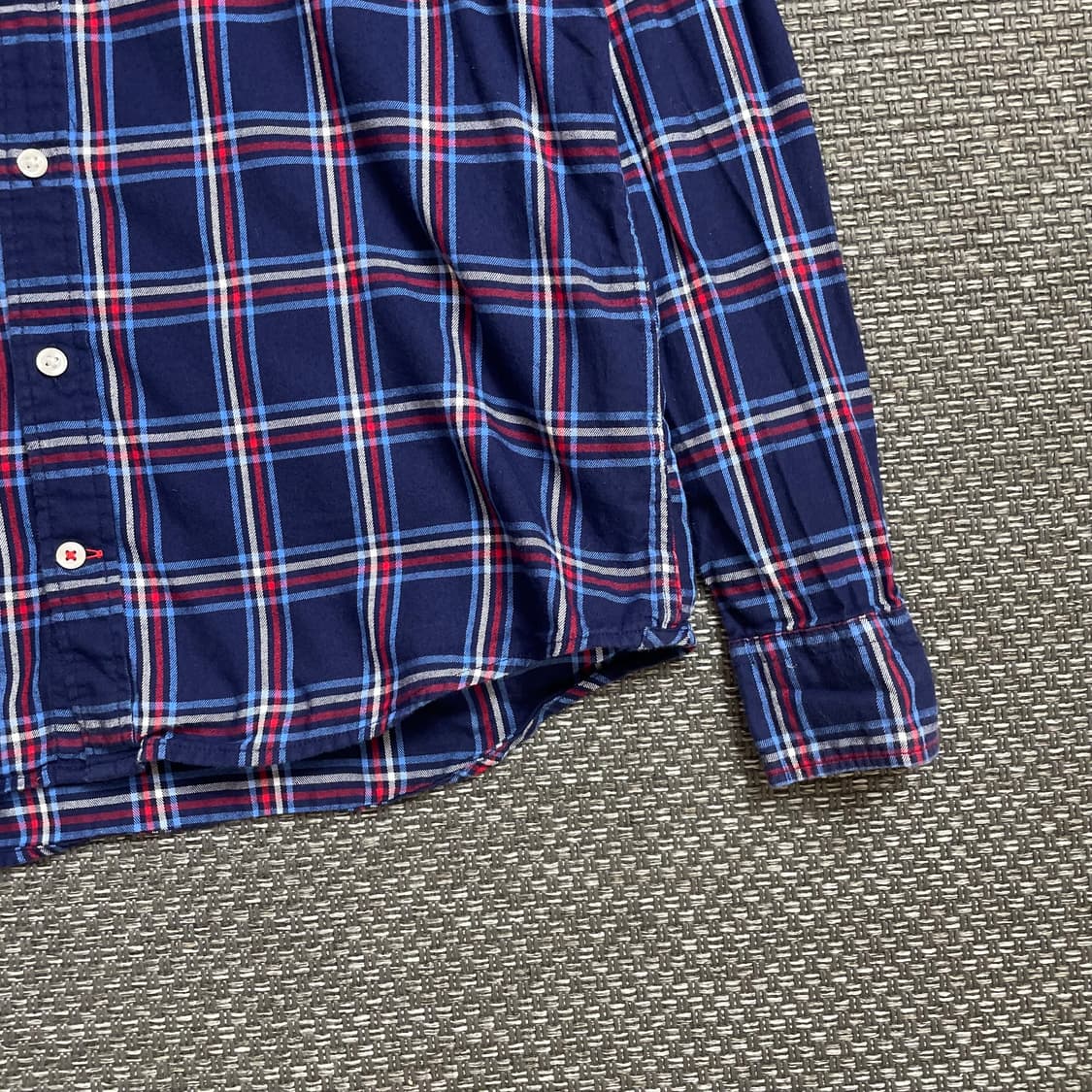 타미힐피거 네이비레드 체크 뉴욕핏 긴팔 셔츠 S 상품이미지4