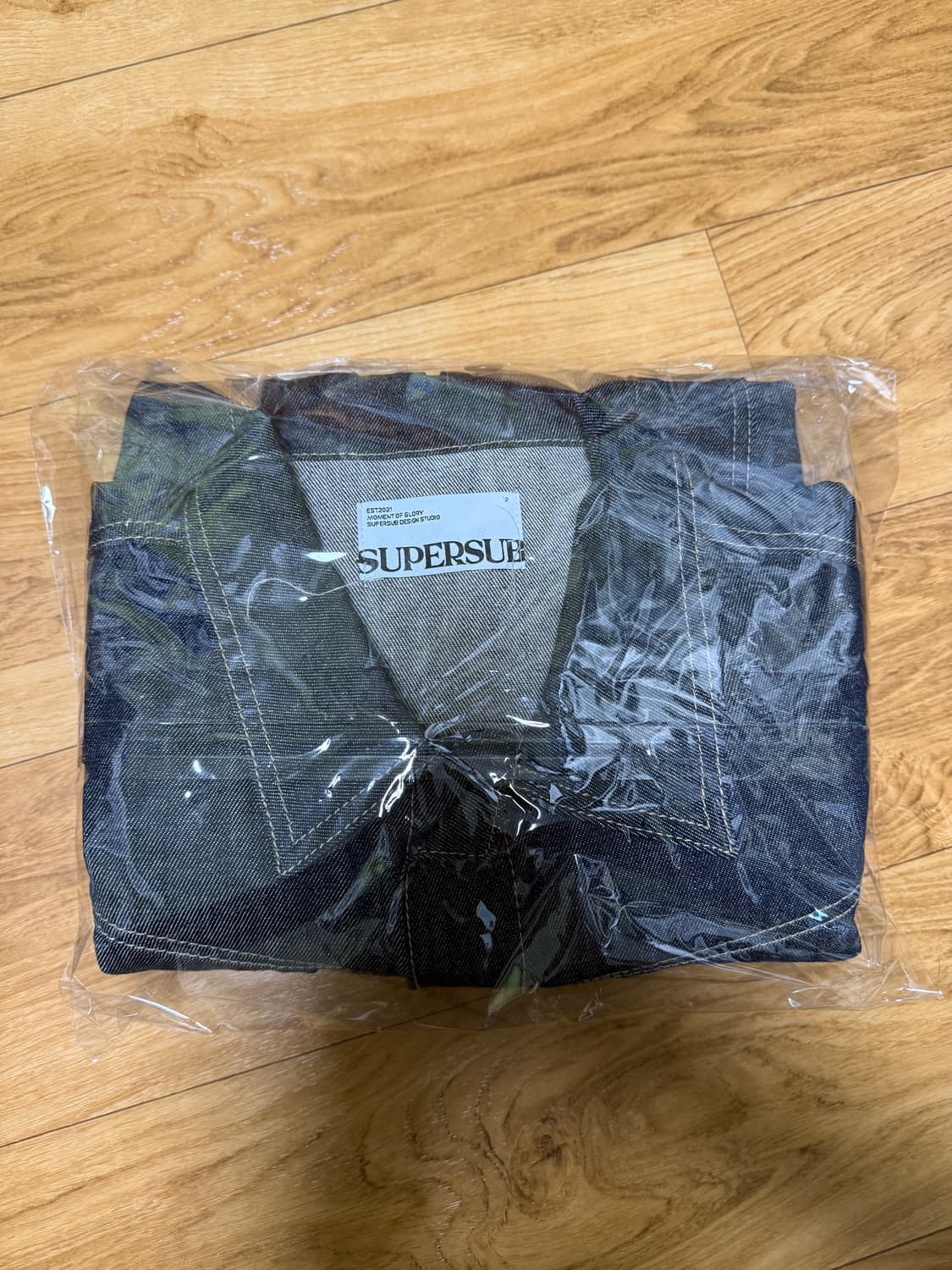 [새상품]슈퍼서브 - 커브드 데님 트러커 재킷(인디고 블루,M) 상품이미지3