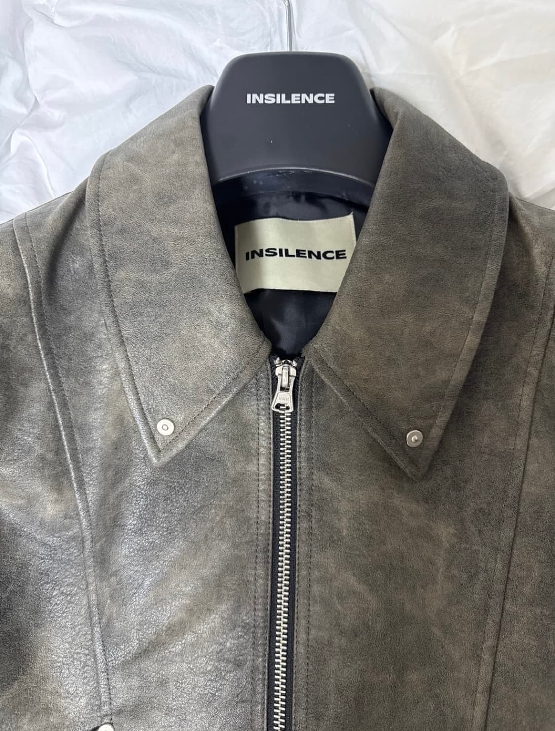 인사일런스 우먼 패널드 비건 레더 자켓 브라운 상품이미지2