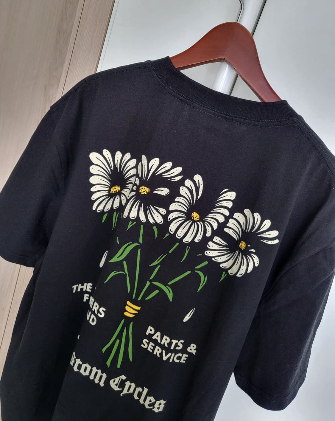 데우스 플라워 반팔 티셔츠 (남녀공용) 핏 상품이미지1