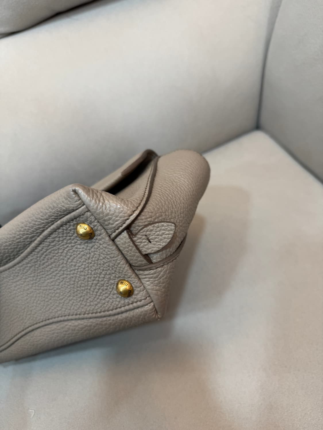 미우미우 비테로 다이노 백 가방 상품이미지4