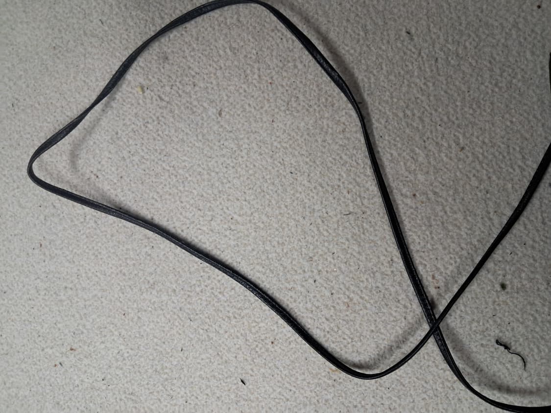 지방시(Givenchy)의 빈티지 블랙 가죽 숄더백 상품이미지4