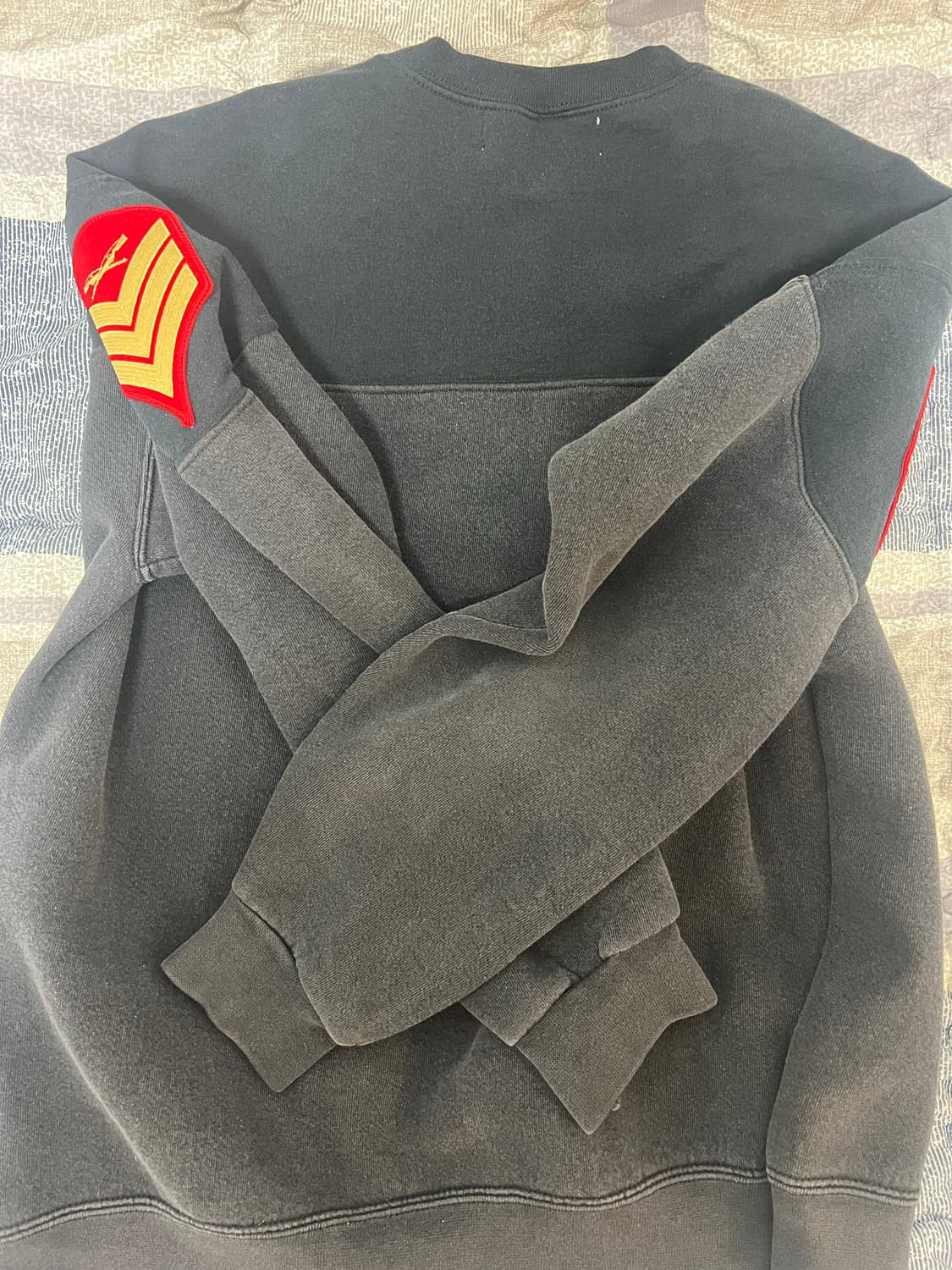 JOSHUA JAMAL  ISIGNIA CREWNECK BLACK 상품이미지2