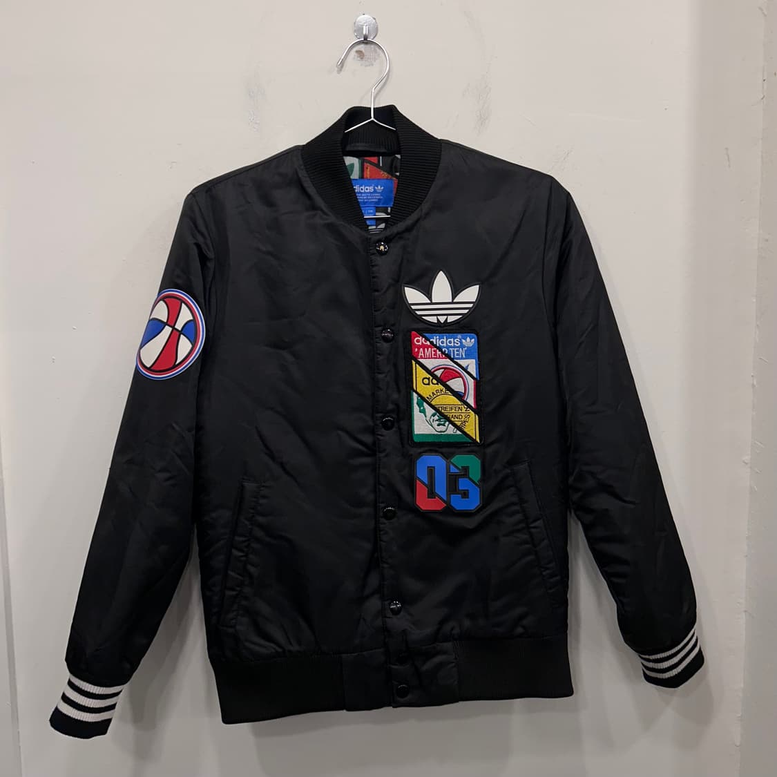 아디다스 슈퍼스타 트레포일 넘버03 봄버자켓 상품이미지2