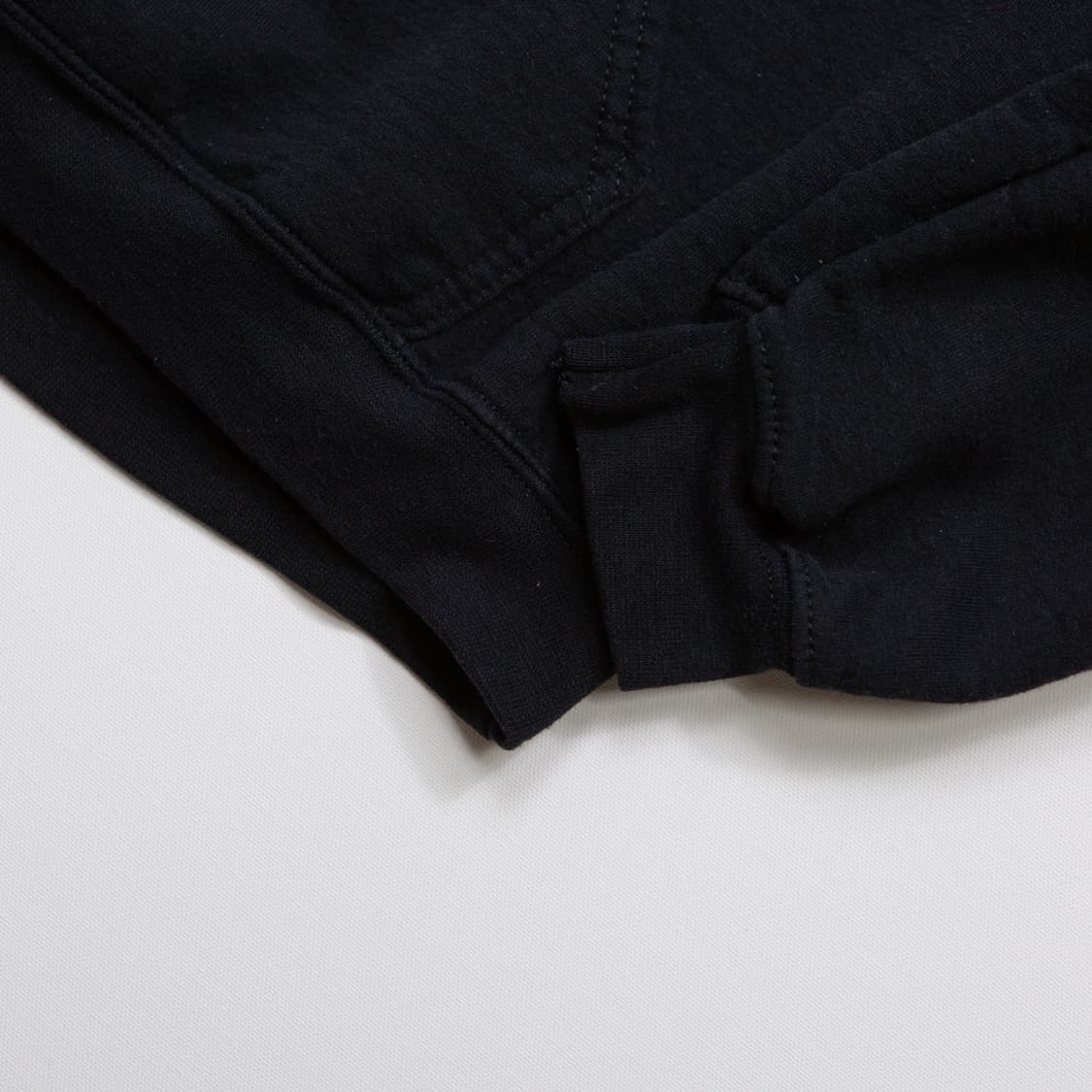 2019 IGOR 투어 머천 후디 상품이미지3