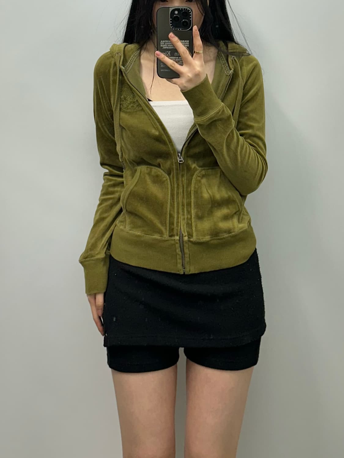 후아유 벨루어 카키 후드집업 상품이미지1