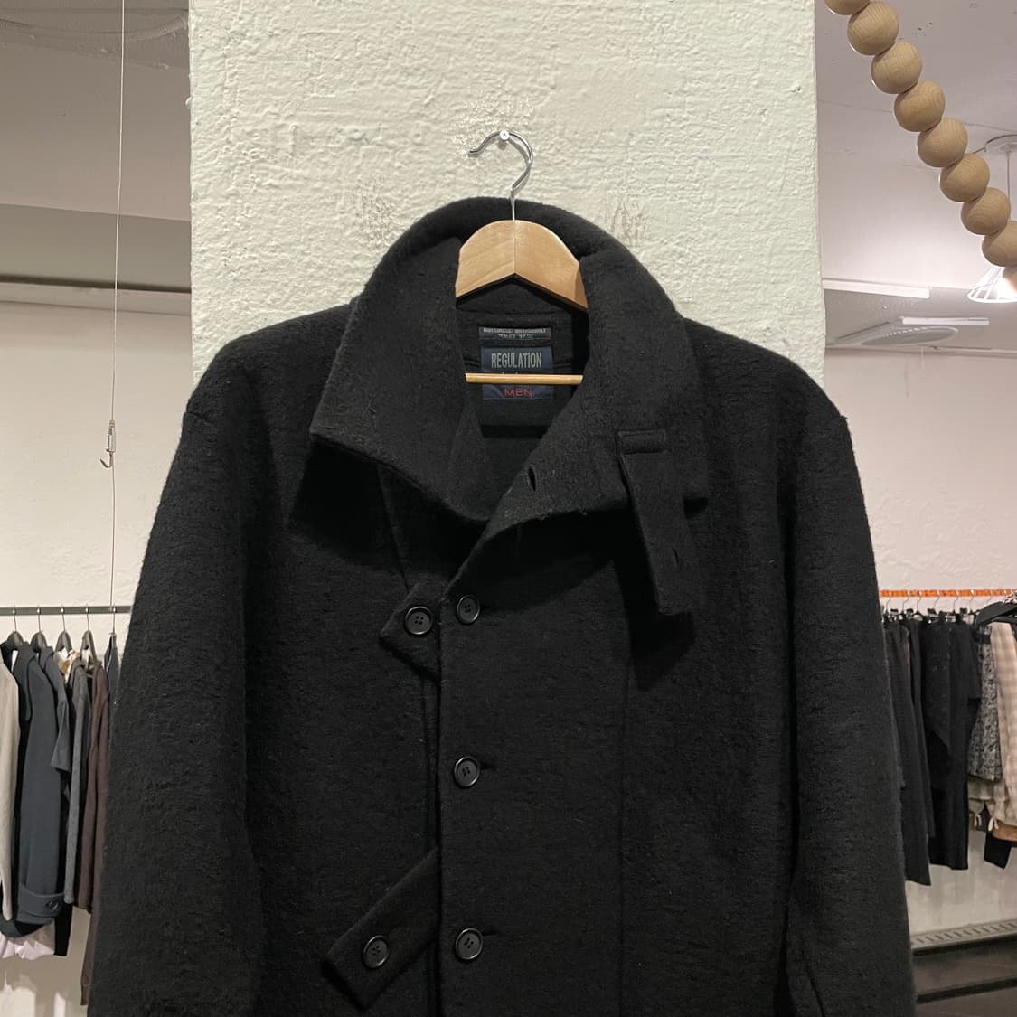 요지야마모토 뿌르옴므 스트랩 디테일 코트 상품이미지3