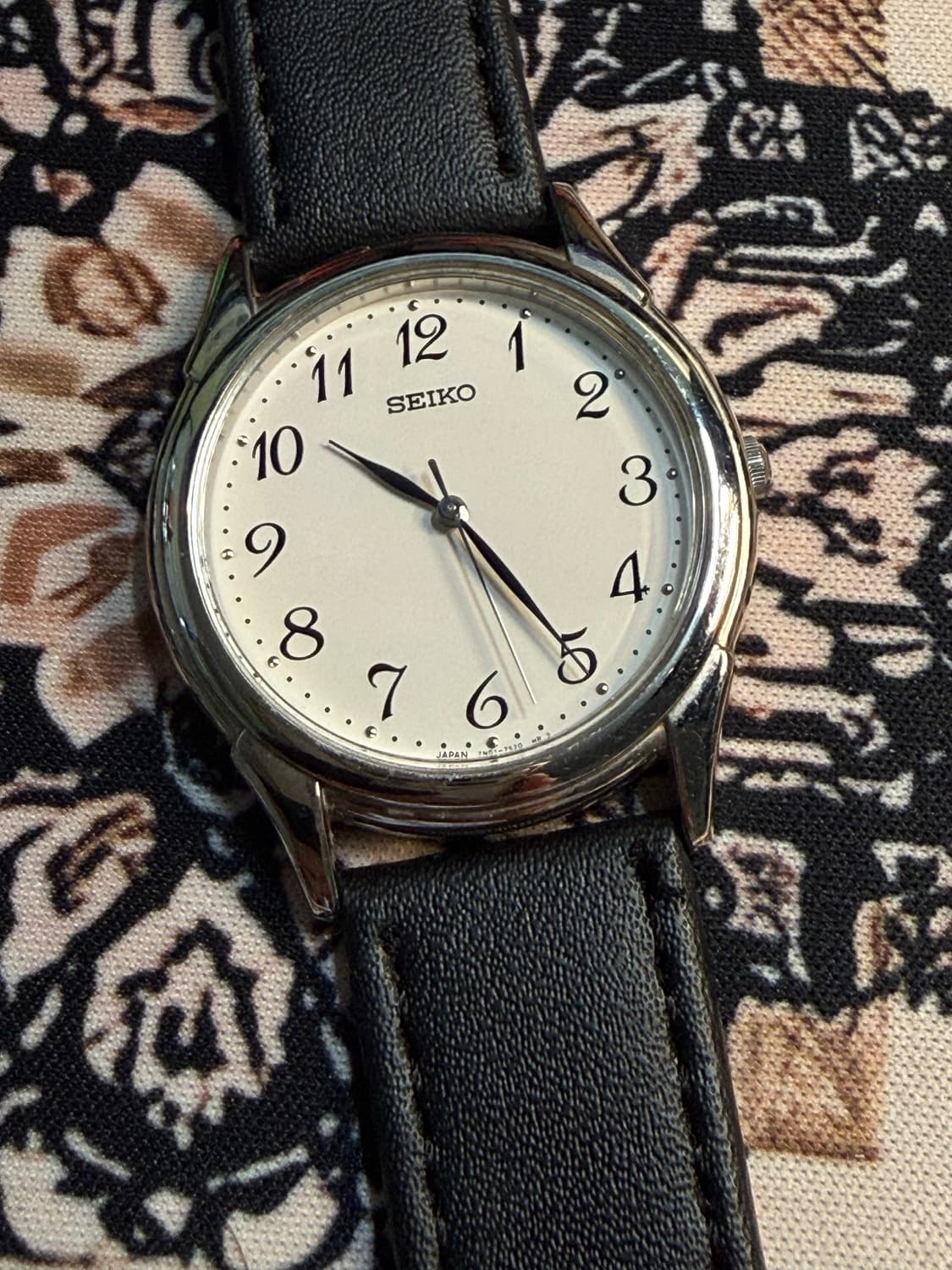 SEIKO 빈티지 쿼츠 시계 상품이미지2