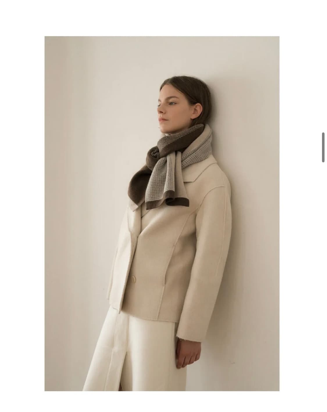 비비드솔리드 bibury muffler 브라운 색상 목도리 머플러 상품이미지3