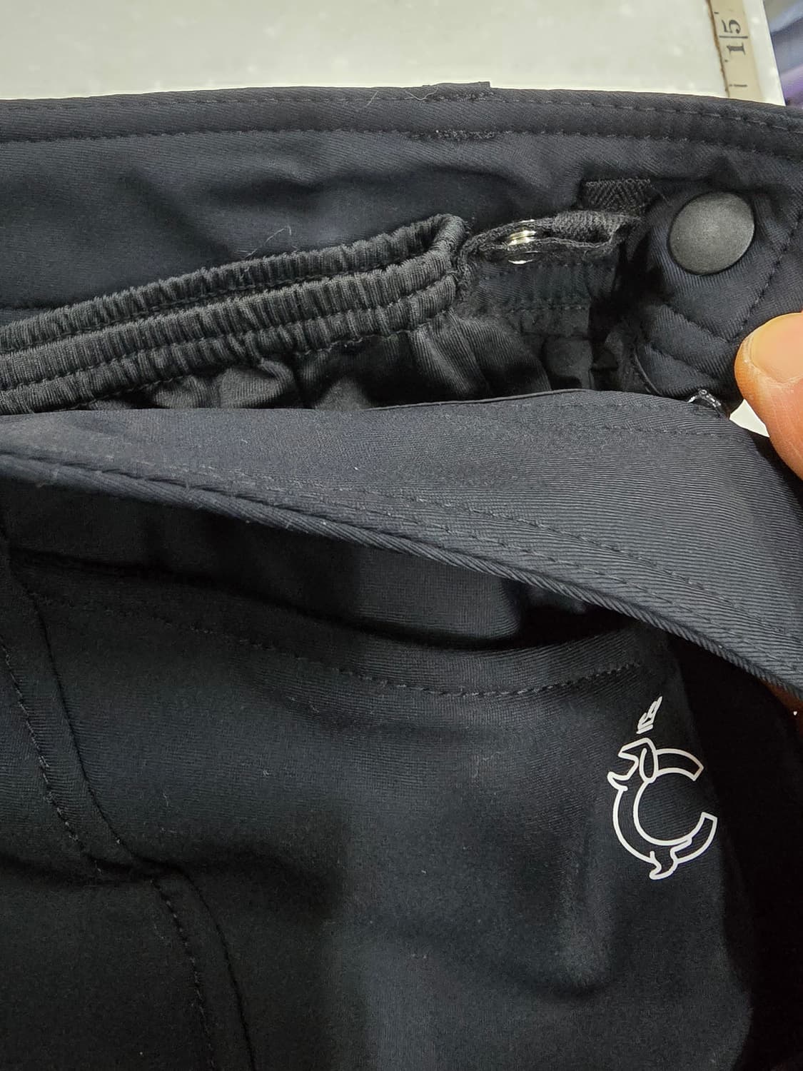 루이까스텔 블랙 골프스커트 상품이미지7