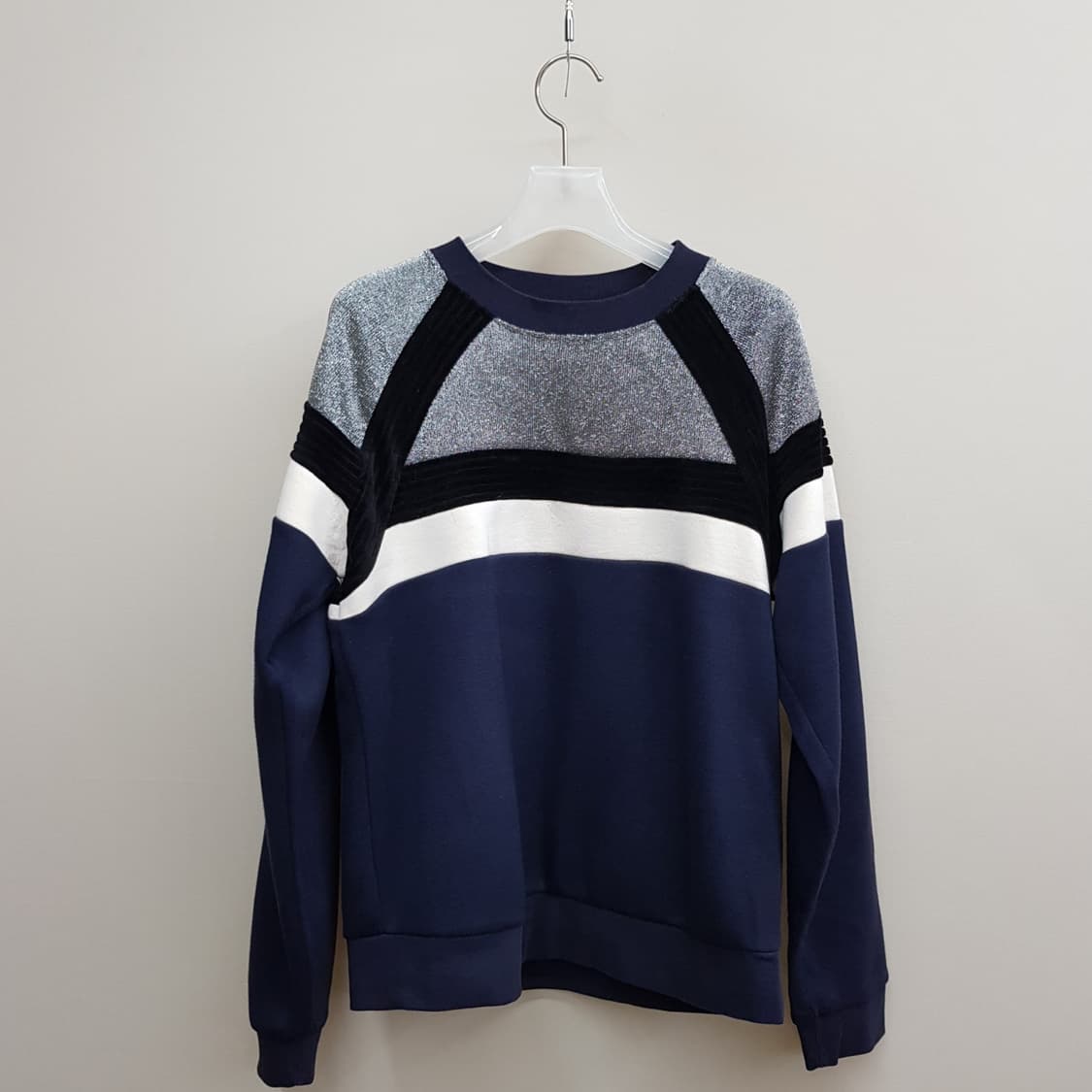SANDRO 산드로 배색 글리터 자수 포인트 스웻셔츠 1사이즈 상품이미지2