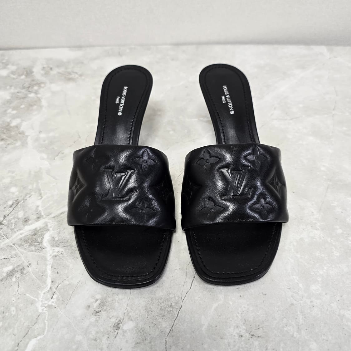 루이비통 리바이벌 뮬 37사이즈 판매 상품이미지1