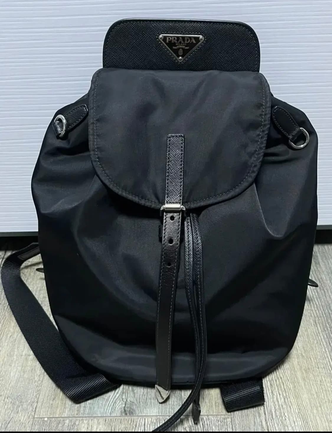 프라다 백팩 상품이미지1