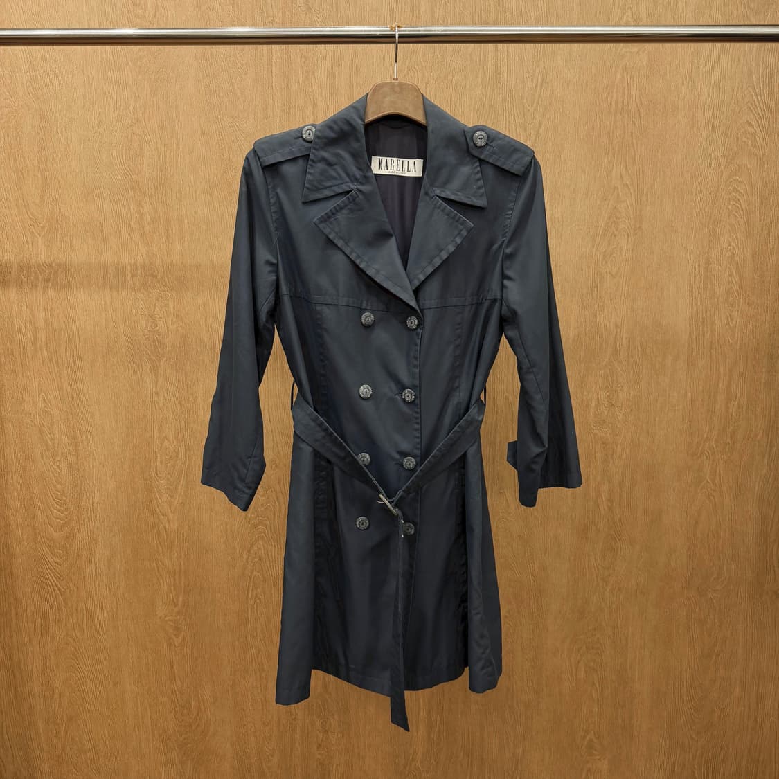 마렐라 트렌치 미디 코트 견장 더블 버튼 벨트 스트랩 디테일 네이비 상품이미지2