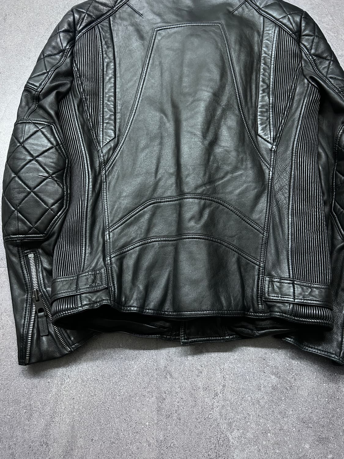 타임 옴므 퀼티드 판넬 사선 램스킨 자켓 상품이미지8