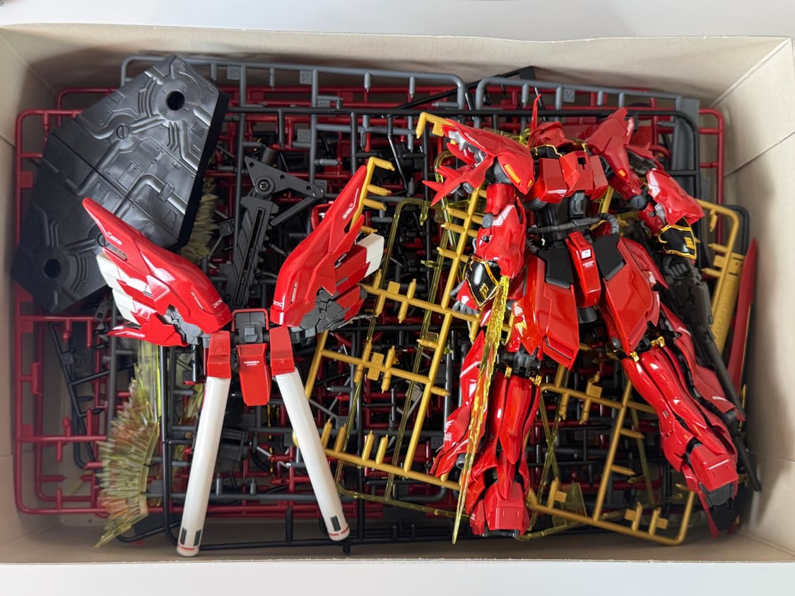 반다이 RG 1/144 MSN-06S 시난주 상품이미지3