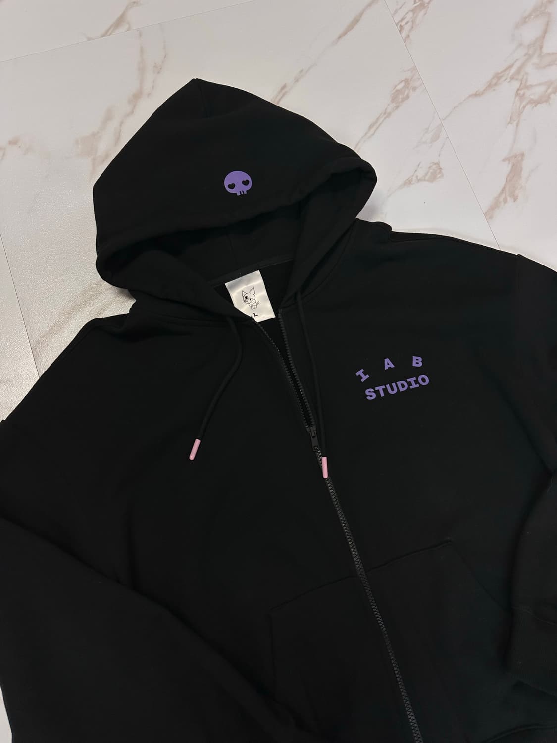 (L)아이앱스튜디오 쿠로미 후드집업 블랙 상품이미지4